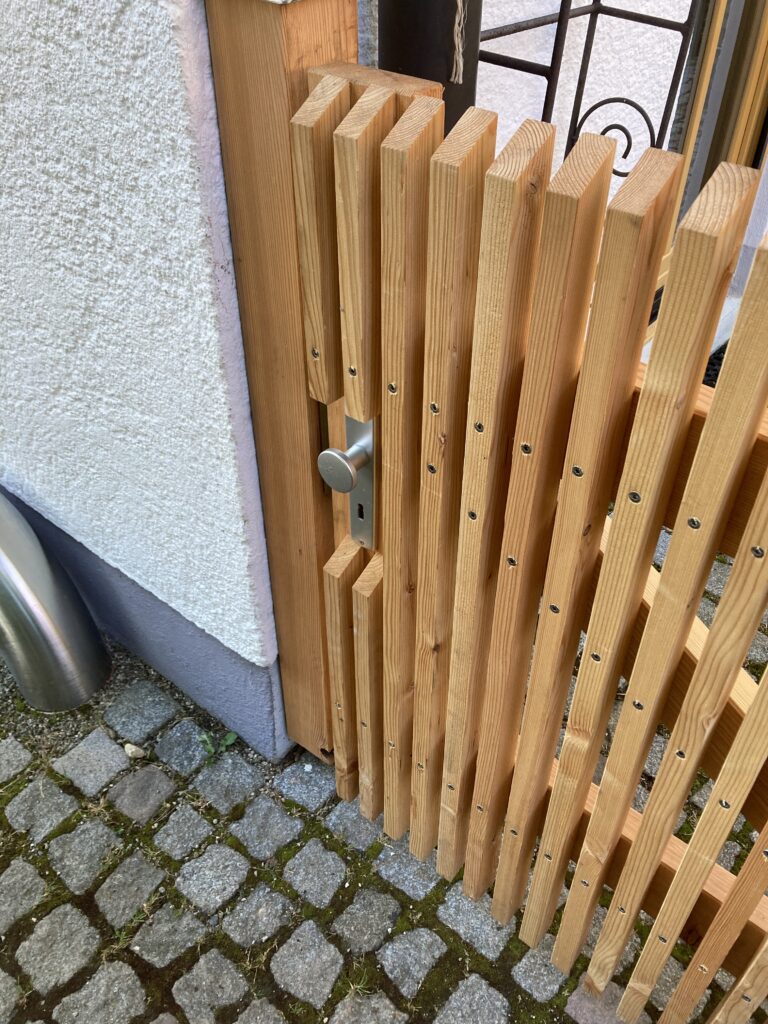 Gartentor-Gartenbau-Eigner