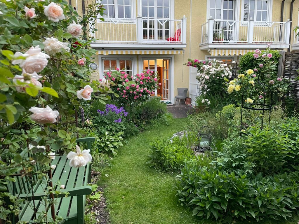 Kleingarten-2-Eigner-Gartenbau